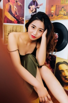 秘书被C摁到办公H